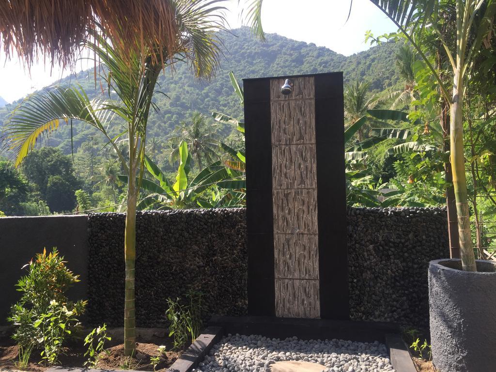 尼帕别墅 圣吉吉 外观 照片